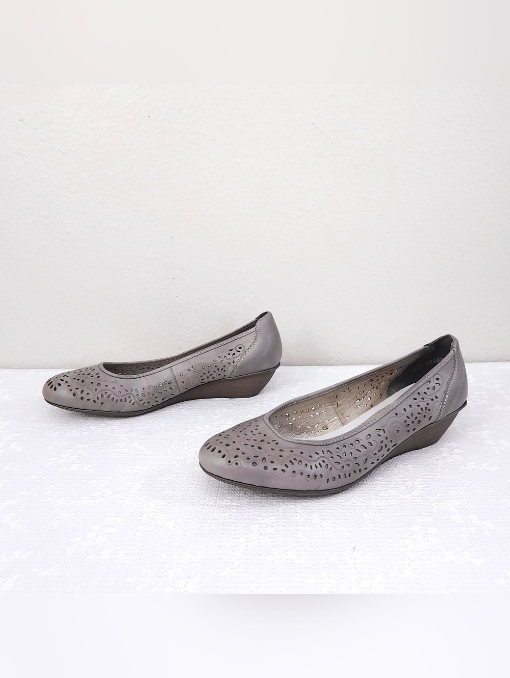 New! RIEKER Connie Wedge Cut-Out Leather Slip-On Pumps EU 41 Boho